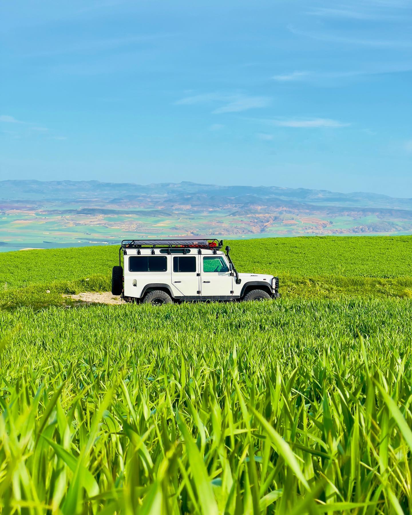 Inspiring Local Travelers to Explore Tunisia's Wonders